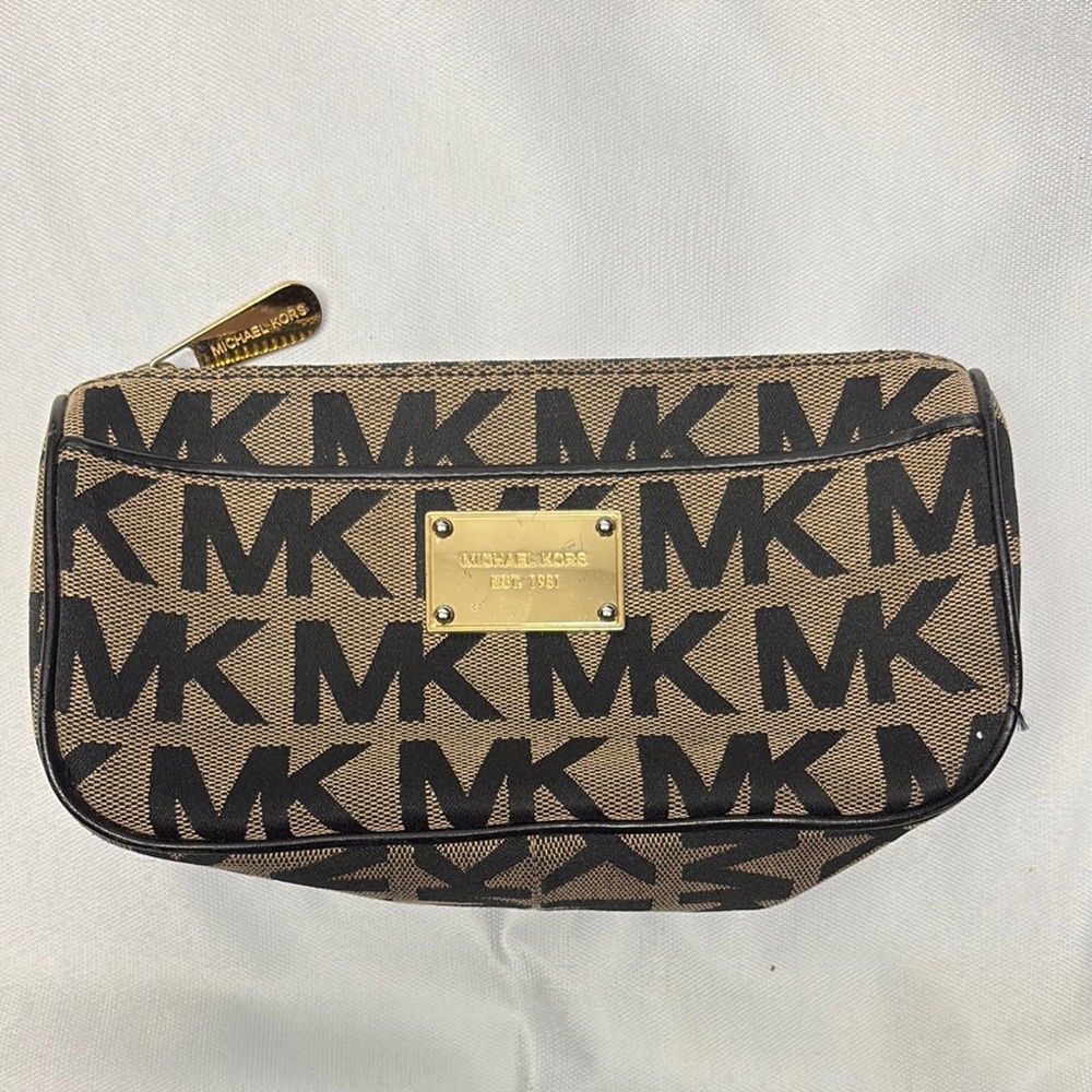Michael Kors Makeup / Cosmetic Bag